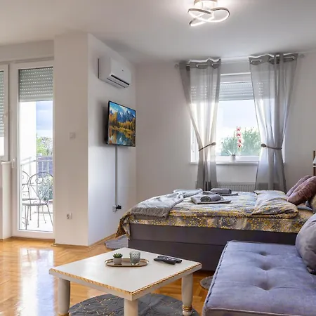 Lana Lux 19 Subotica